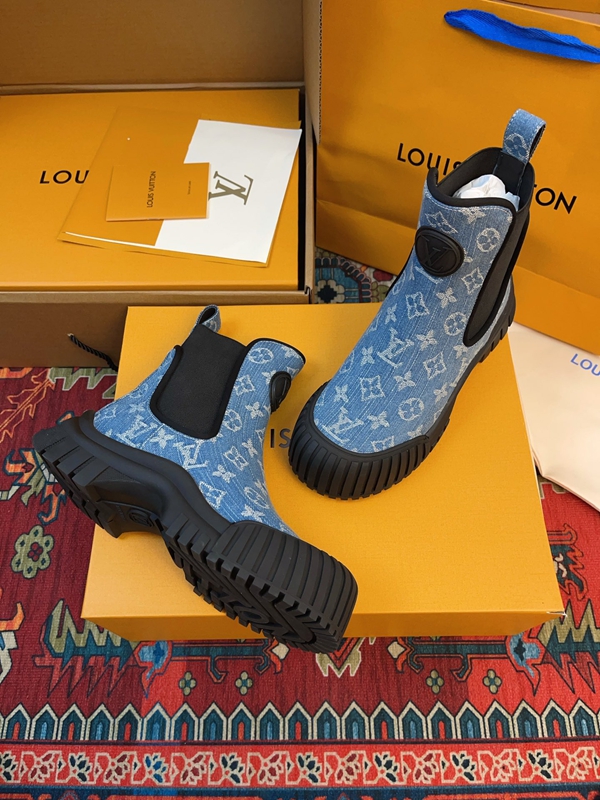 ルイヴィトン靴背面デザイン